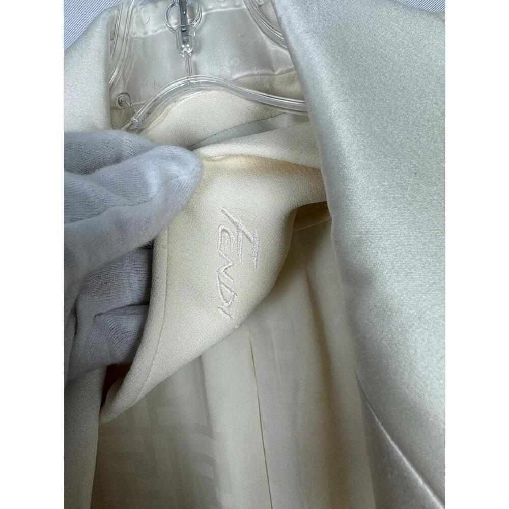 Fendi Wool & Silk Cropped Blazer Jacket Cream Size L - Picture 6 of 7